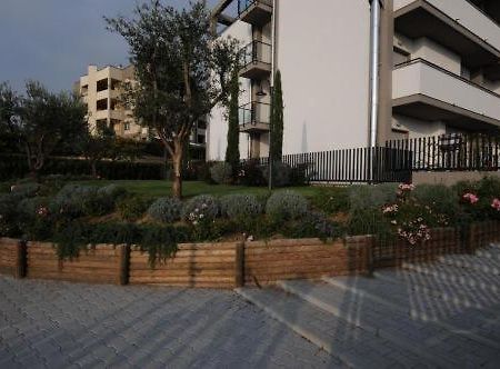 Residence Lorenzo Da Viterbo Exterior photo